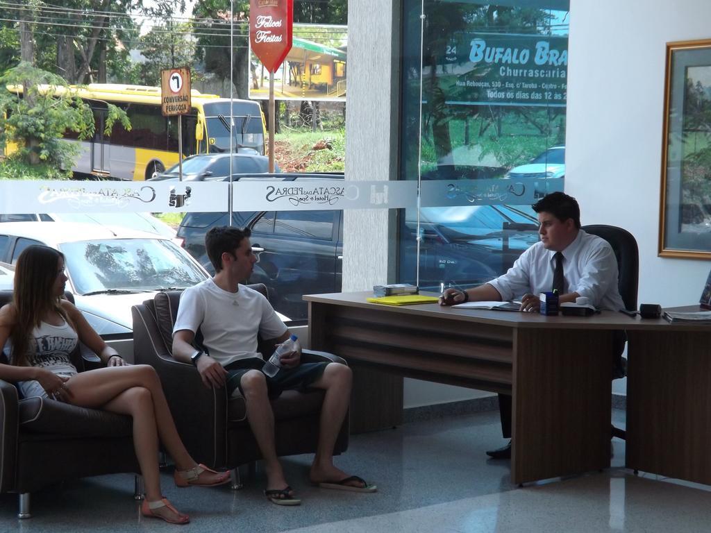 פוז דו איגואסו Hotel Cascata Das Pedras מראה חיצוני תמונה