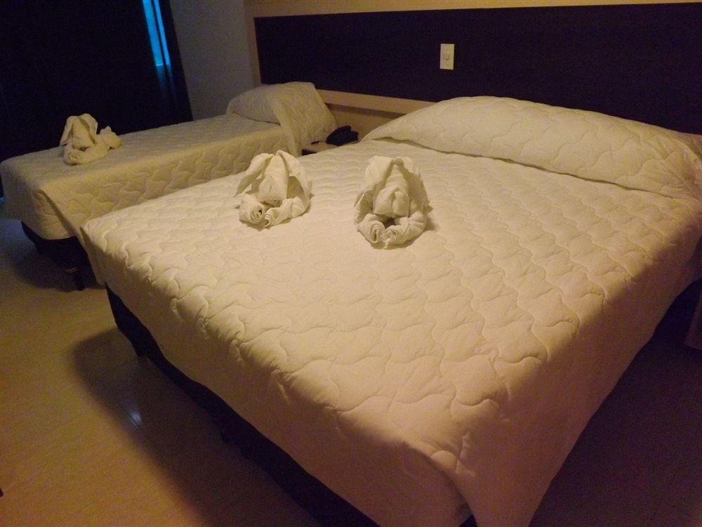 פוז דו איגואסו Hotel Cascata Das Pedras מראה חיצוני תמונה